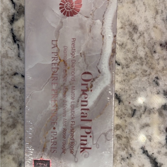 Oriental Pink Prestige Diamond Matte Lipstick